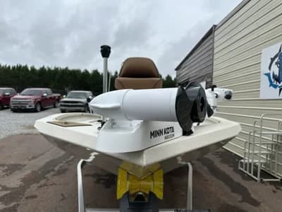 2027 Xpress H20B Bay 2