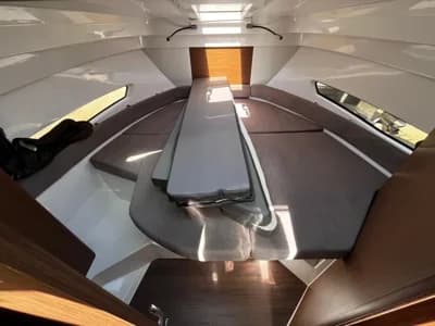 2022 Beneteau Antares 9 OB 3