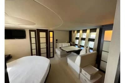 2012 Azimut 62S 3