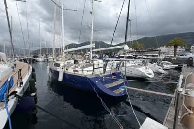 2011 Discovery 55 2
