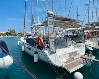 2016 Beneteau Oceanis 45 2
