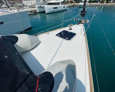 2016 Beneteau Oceanis 45 3