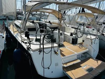 2020 Jeanneau Sun Odyssey 490 2