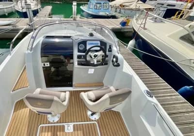 2017 Jeanneau Cap Camarat 5.5 WA Boat for Sale in Emsworth 3
