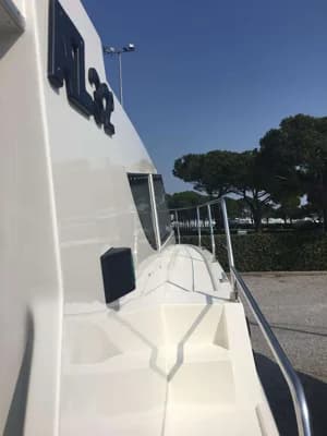 Azimut 32 5