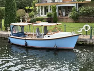 1980 Saltram 24 Pilot Boat for Sale in Chertsey 2