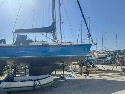 1999 Victoria 34 Boat for Sale in Falmouth 2