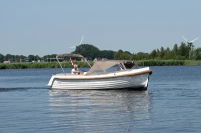 Interboat Intender 820 3