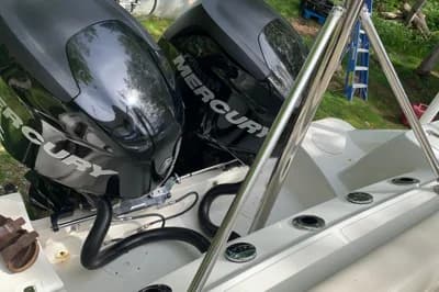 2018 Boston Whaler 250 Outrage | 25.4 ft 2