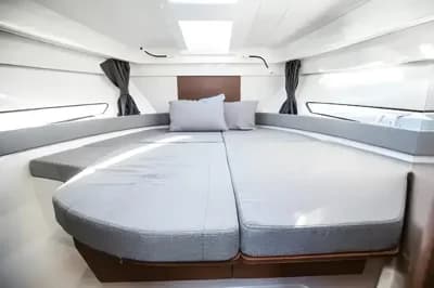 2024 Beneteau Antares 9 Boat for Sale in Swanwick 4