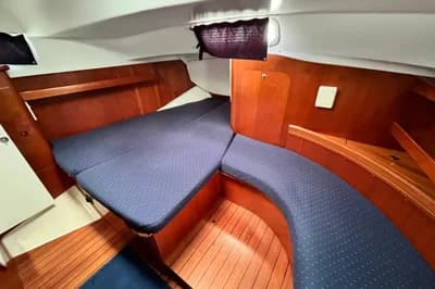2002 Beneteau Oceanis Clipper 36 CC | 11m 3