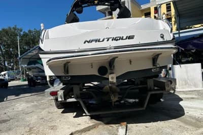 2010 Nautique Super Air Nautique 210 Coastal Edition 2