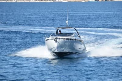 2024 Fairline F//Line 33 | 10m 3