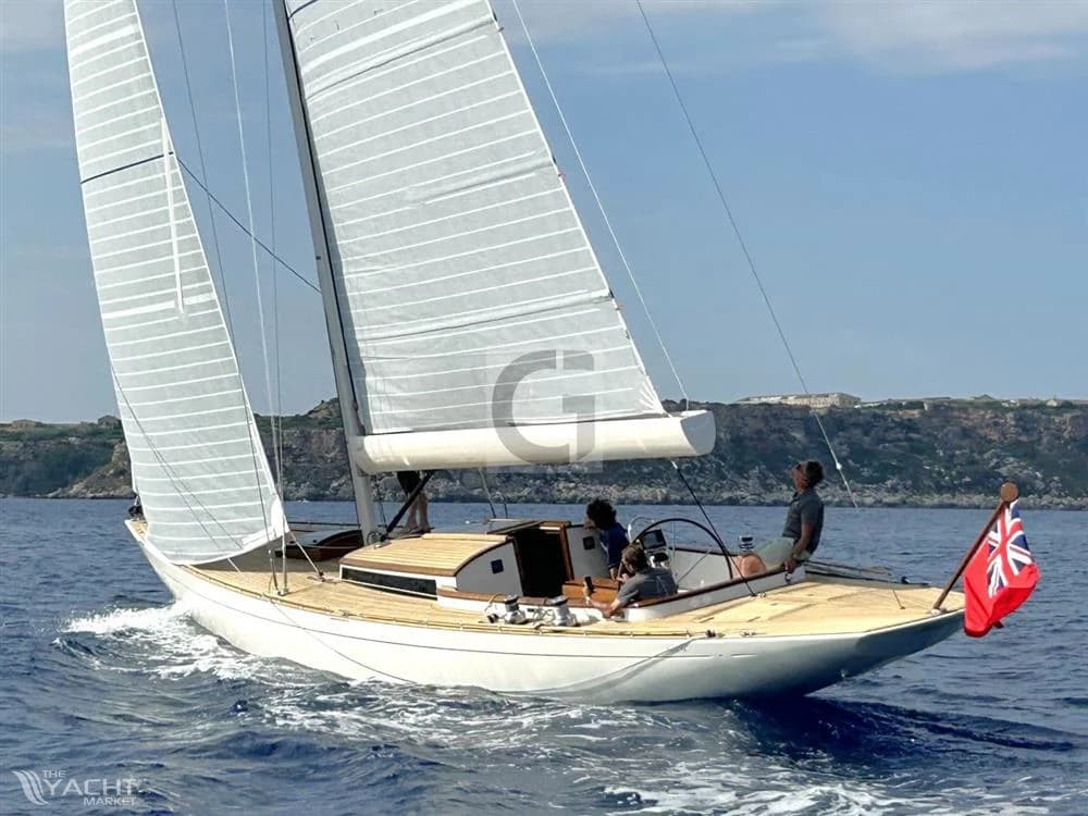 Leonardo Yachts Eagle 54