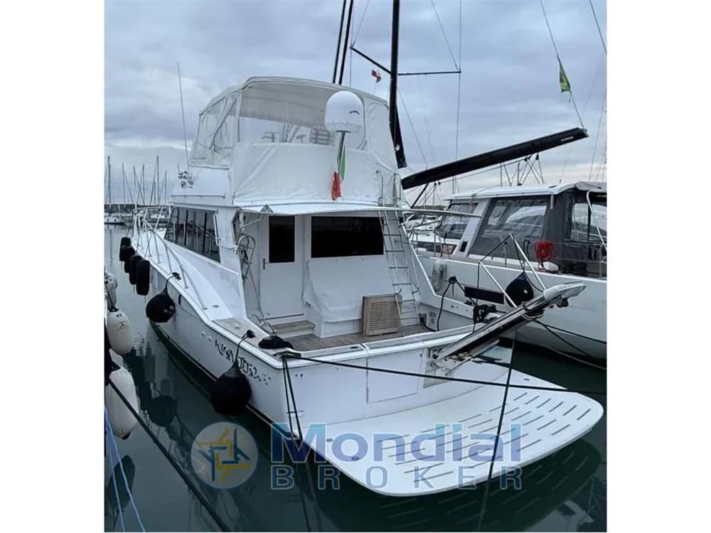 Hatteras - 50