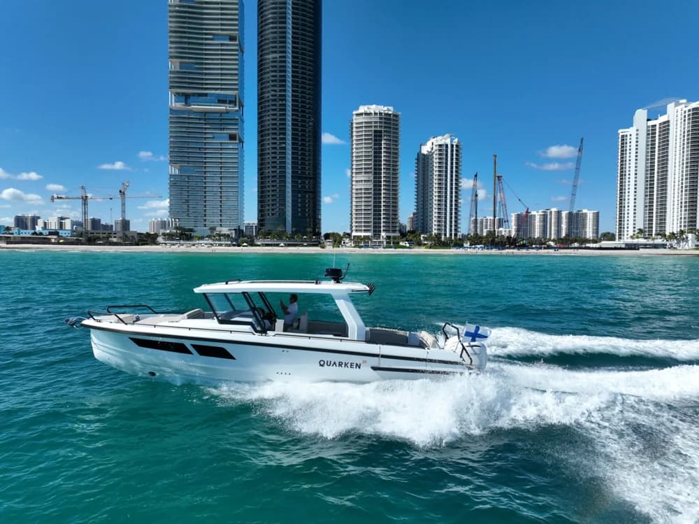 QUARKEN Quarken 35 Grand Tourer