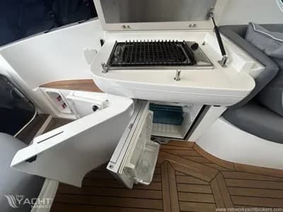 Sealine SC29 2