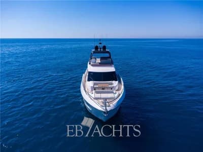 Ferretti Yachts - 720 2