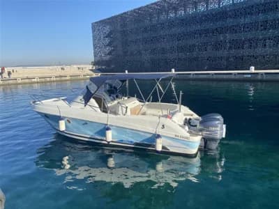 Beneteau Flyer 850 Sun Deck 2