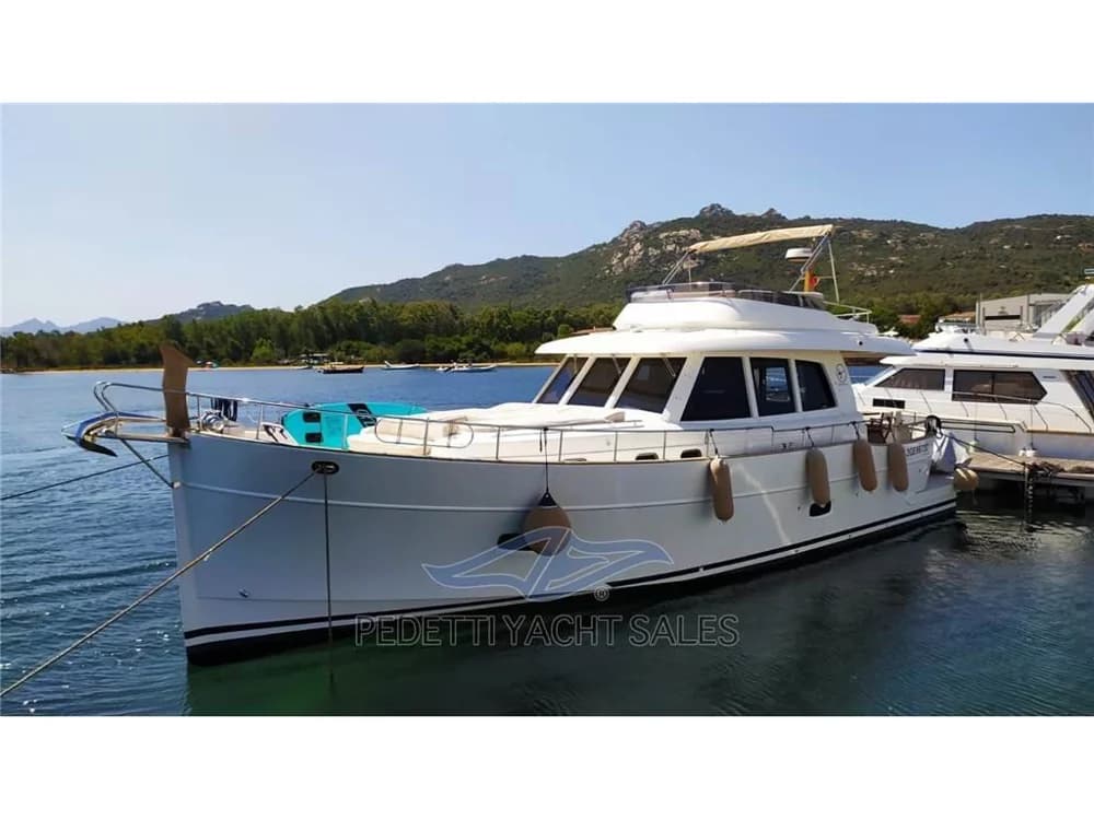 Sasga Yachts - Menorquin 54 FLY