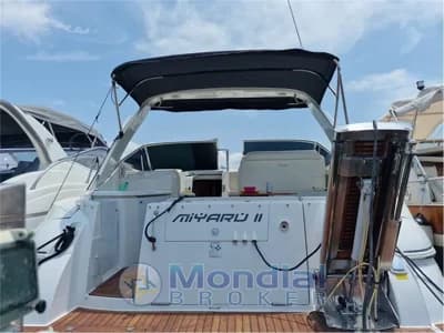 CRUISER YACHTS - 340 EXPRESS 3