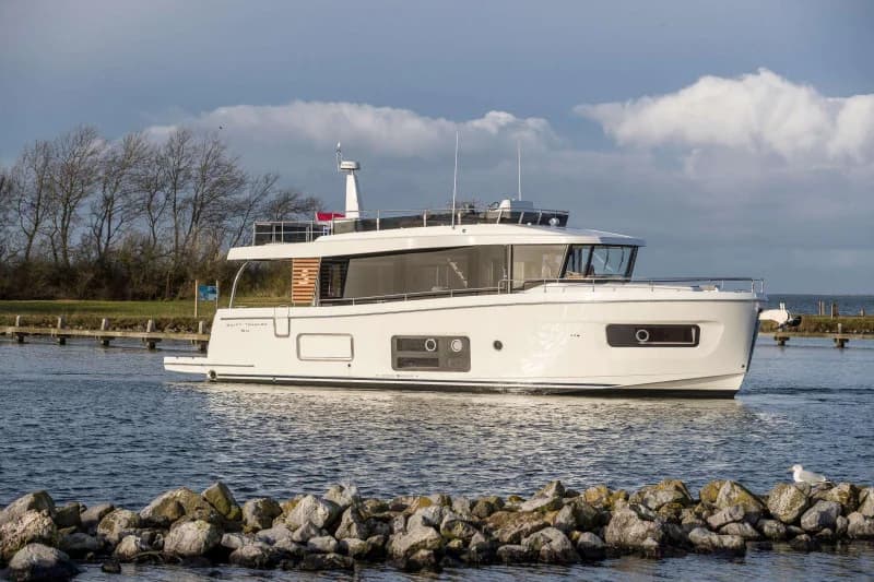 BENETEAU SWIFT TRAWLER 54