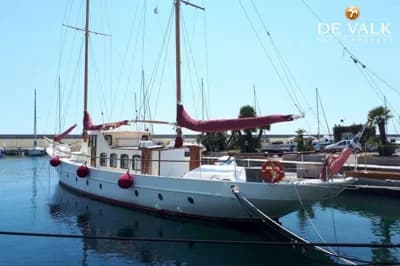 Classic Dutch Motorsailer 3