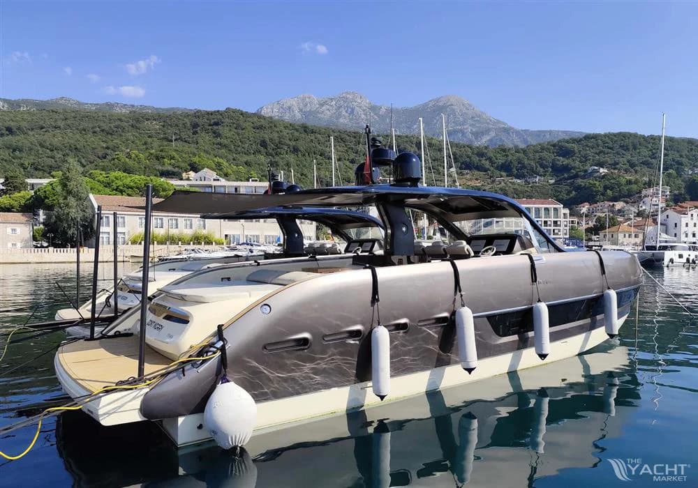 Invictus TT460