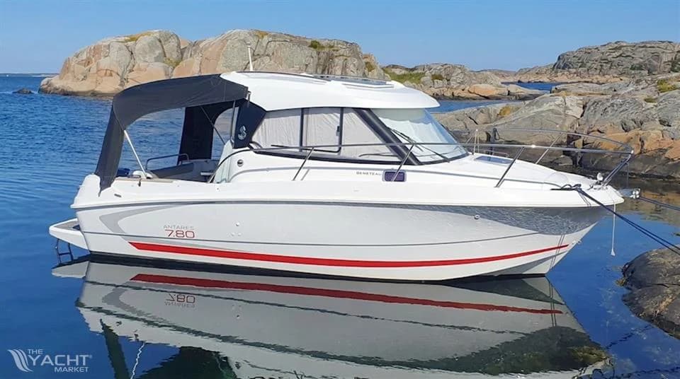 Beneteau Antares 780