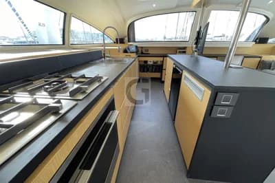 Ice Yachts ICE CAT 61 3