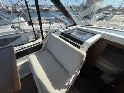 2019 Jeanneau Merry Fisher 895 | 9m 3