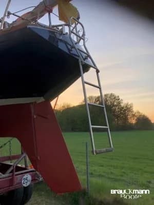 Hallberg Rassy 32 Mistress 3