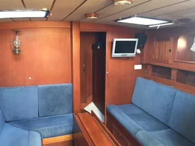 Hallberg-Rassy 42 KETCH 2