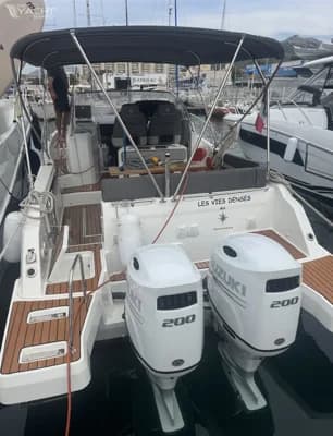 JEANNEAU CAP CAMARAT 9.0 WA 2