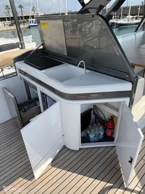 Ferretti Yachts 720 3