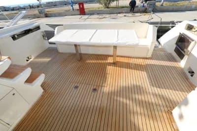 Ferretti 670 2