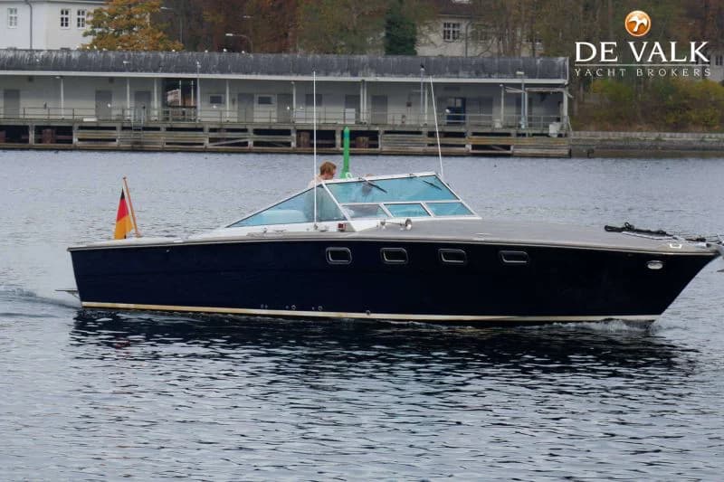 Magnum Marine 38