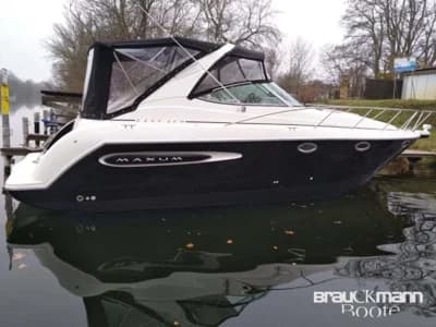 Maxum 3300 SCR 2