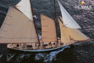 Schooner Classic gaff 2