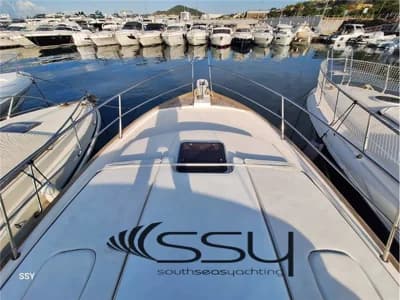 SABRELINE LOBSTER - 36 Express Cruiser 3