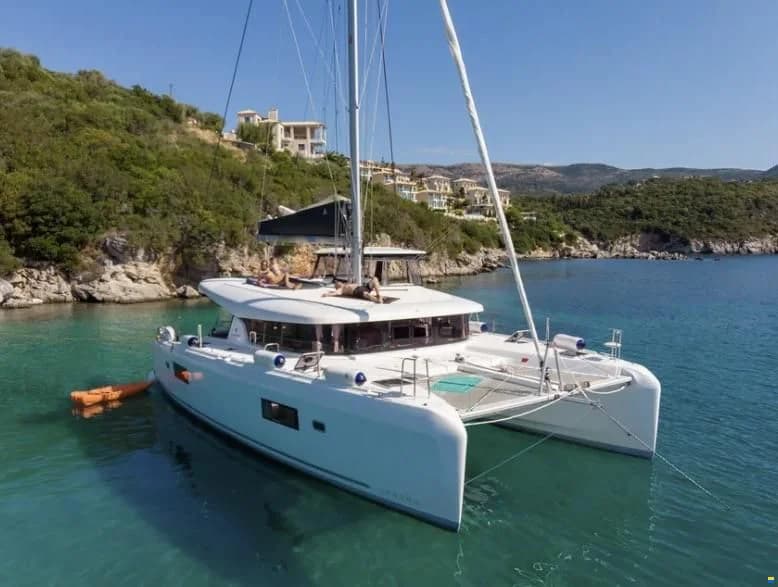 Lagoon 42