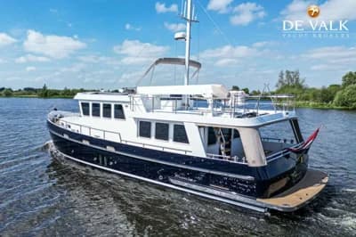 Steeler Explorer 50 Pilothouse 3