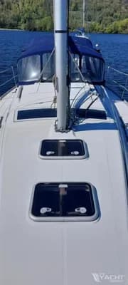 Beneteau Oceanis 323 3