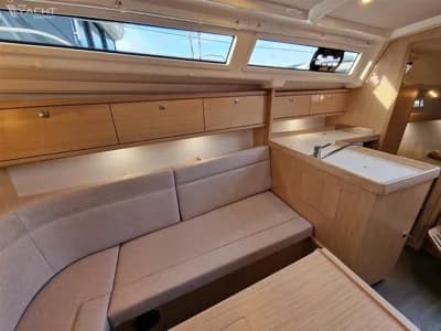 Bavaria Cruiser 34 3