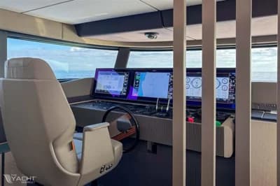 Ferretti Yachts Infynito 80 3