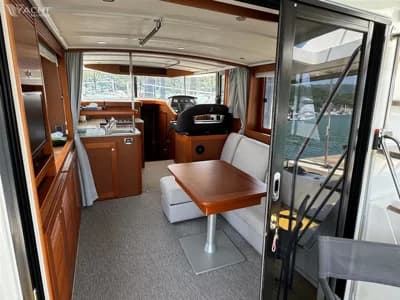 Beneteau Swift Trawler 44 3