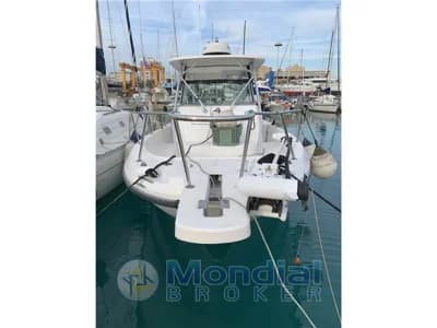 Boston Whaler - OUTRAGE 28 3