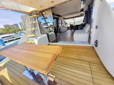 Sessa Marine F68 Flybridge 2