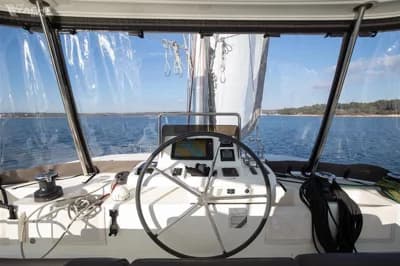 Lagoon 50 3