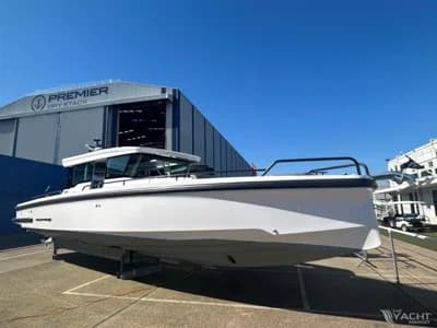 AXOPAR 37 XC Cross Cabin 2